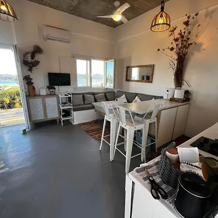 Private House Agios Georgios Feriehus