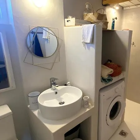 Private House Agios Georgios Holiday home