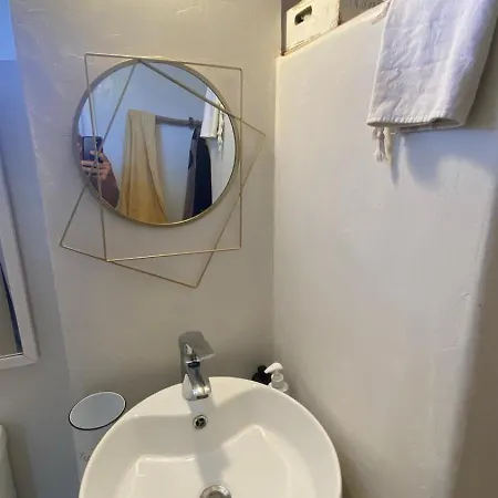 Private House Agios Georgios *